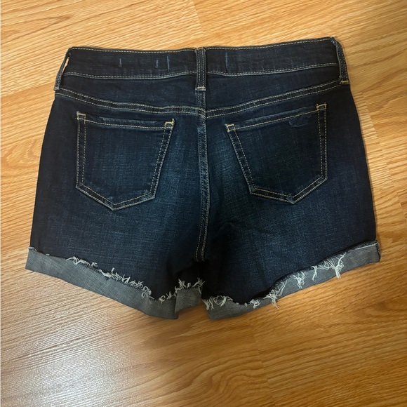 Hollister Low-Rise Short 5” - Picture 2 of 2